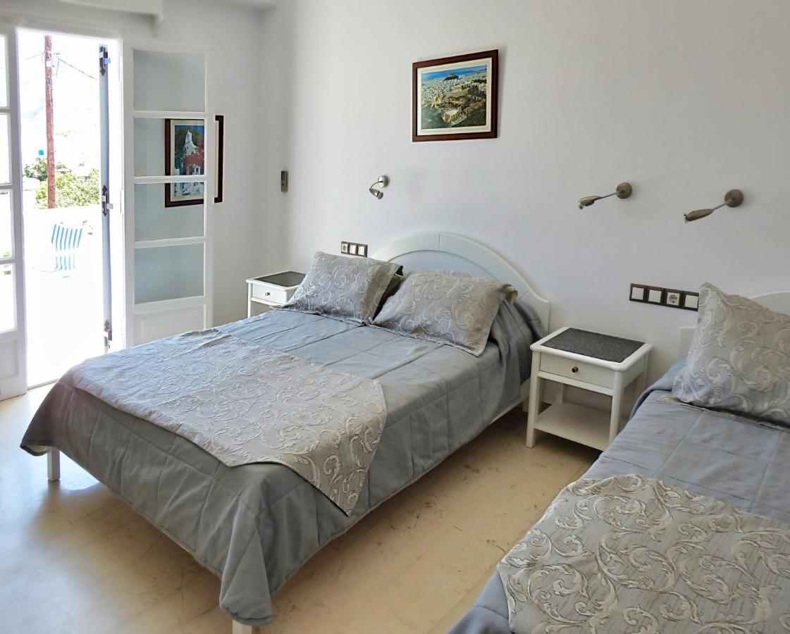 Avraki Hotel Kamári Kültér fotó