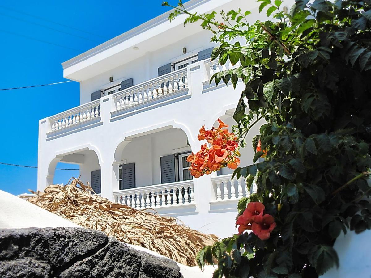 Avraki Hotel Kamári Kültér fotó